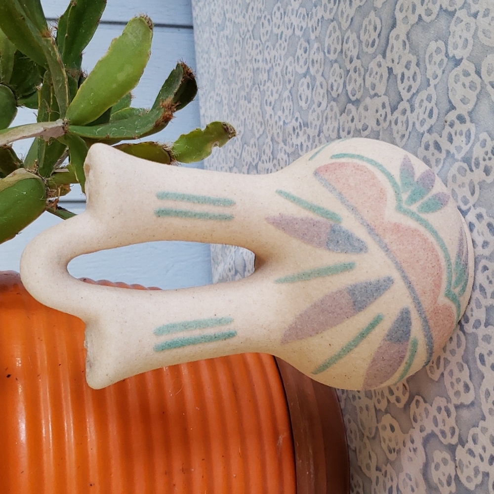 Native American Wedding Vase Sand Painting